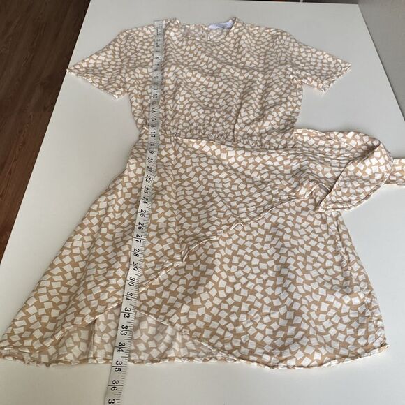 & Other Stories Tan and White Knot Detail Mini Dress Size 0 - Picture 13 of 13